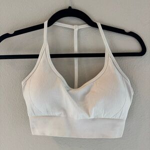 NVGTN Women's White Ribbed Sports Bra Medium